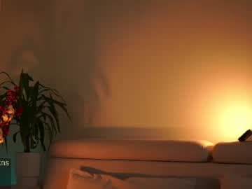 150 tkns - random action | Ultra Hot vibes: 100, 222, 555 #lovense #tease #goddess #queen #feet